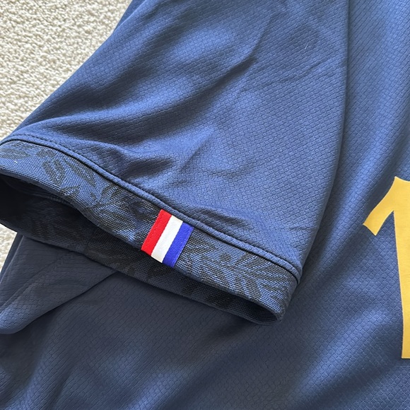 Men’s France Kylan Mbappé Nike Jersey - Picture 4 of 7